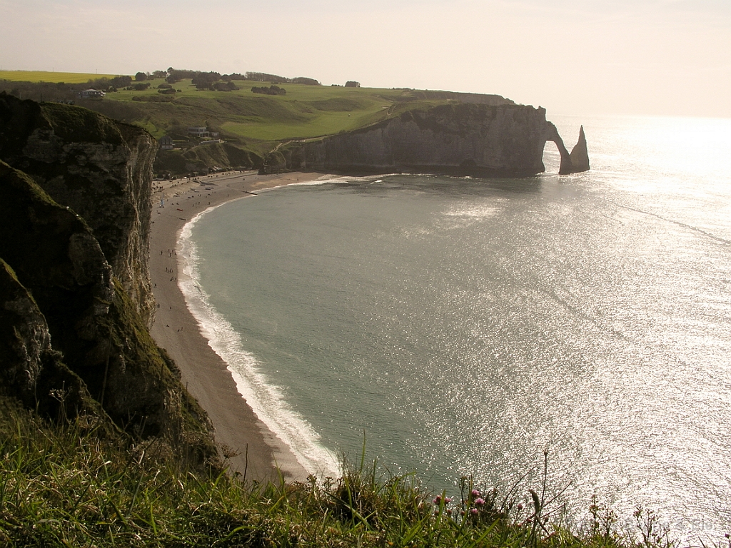 1546 Etretat