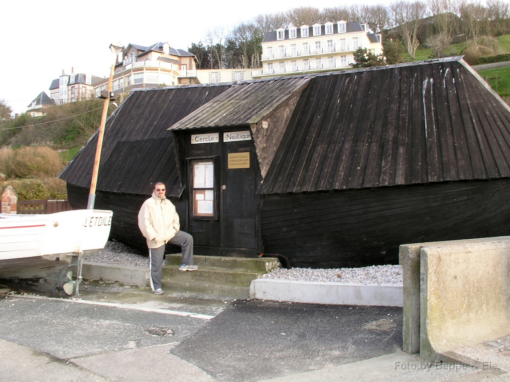 1639 Etretat