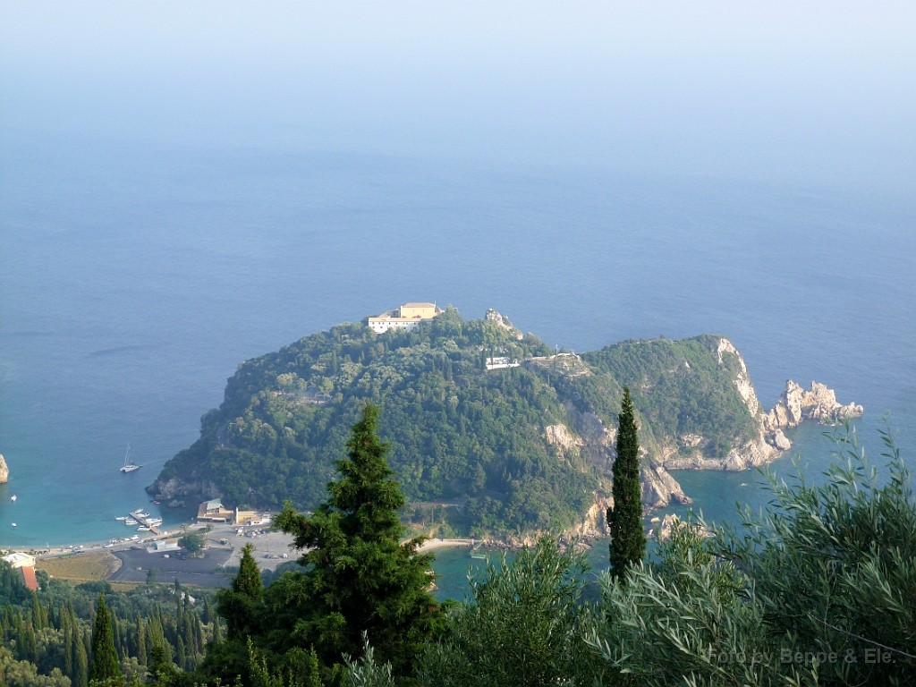 051 Panorama di Paleokastritsa