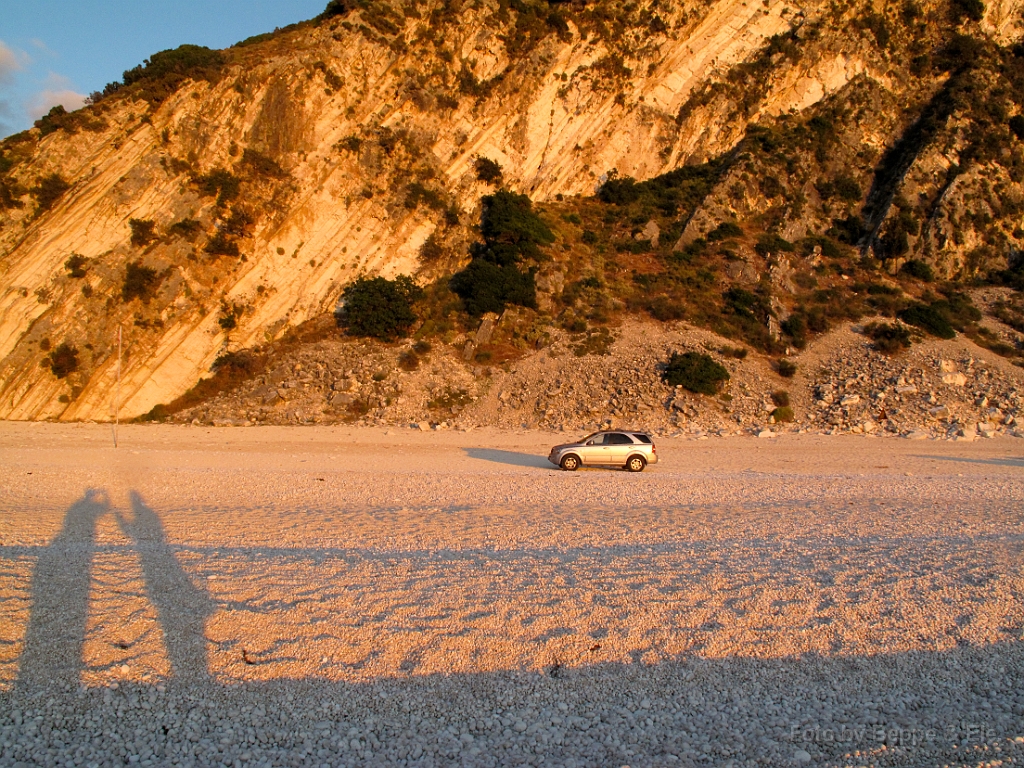 093 Tramonto spiaggia di Mirtos